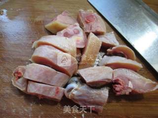 腊鸡腿煮包心菜的做法步骤：2