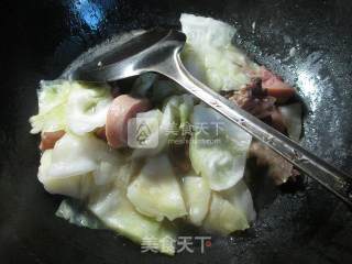 腊鸡腿煮包心菜的做法步骤：7