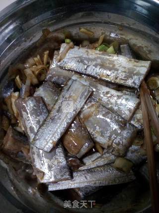 煎带鱼的做法步骤：3