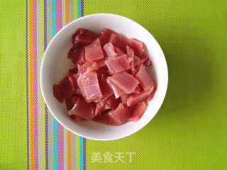 牙签肉的做法步骤：1