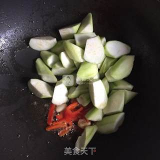 丝瓜炒虾仁的做法步骤：6