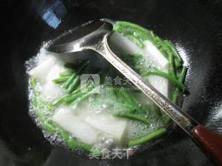 榨菜丝带豆煮冬瓜的做法步骤：3