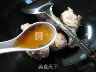 红烧鸡腿的做法步骤：3