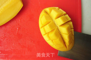 芒果菠萝汁的做法步骤：1