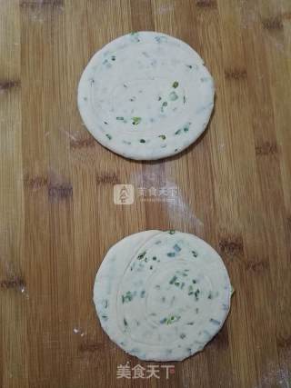 全麦葱花饼的做法步骤：11