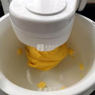 南瓜豆沙面包的做法步骤：5