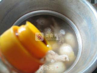 鸡爪香芋汤的做法步骤：6