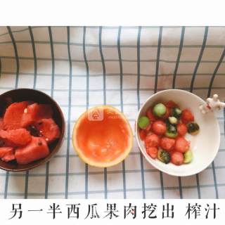 摘果悠生态庄园夏日清凉特饮—西瓜潘趣的做法步骤：4