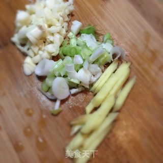 香炸小鱼仔的做法步骤：2