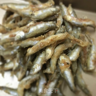 香炸小鱼仔的做法步骤：8