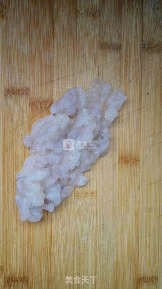 水晶虾饺的做法步骤：2