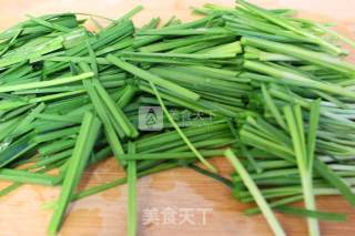 韭菜炒猪肝的做法步骤：6