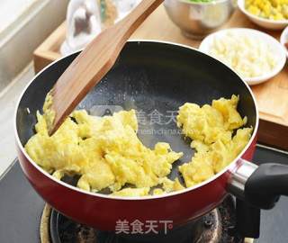 香菇什锦焖饭的做法步骤：2