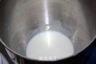 葱香蓝莓酱面包的做法步骤：2