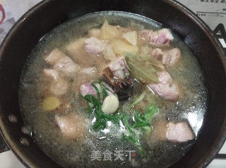 鹌鹑蛋红烧肉的做法步骤：7