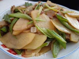 葱香腩肉土豆片的做法步骤：6