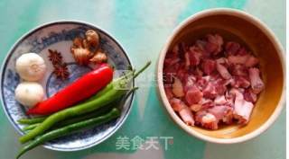 正宗江西小炒鸭的做法步骤：1