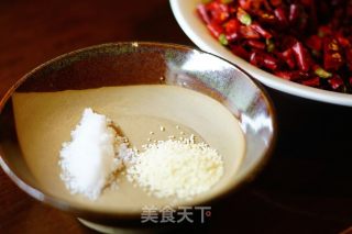 辣子鸡丁！的做法步骤：3