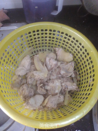 淮山鸡汤的做法步骤：4