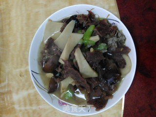三菇牛肉汤的做法步骤：8