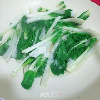 小白菜肉丸豆芽汤的做法步骤：4