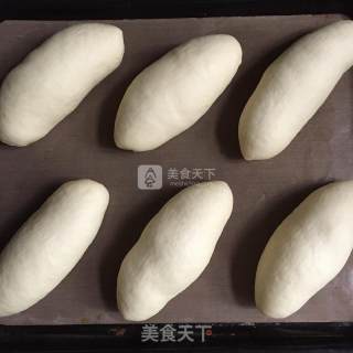 沙拉肉松餐包的做法步骤：7