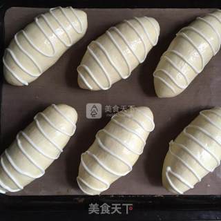 沙拉肉松餐包的做法步骤：8