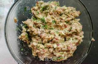 土豆瘦肉煎蛋的做法步骤：1