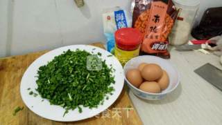 煎饼韭菜盒子的做法步骤：1