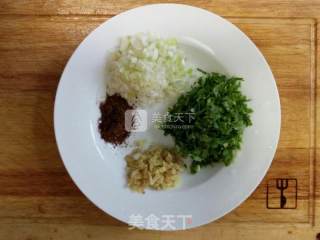 胡萝卜猪肉水饺的做法步骤：4