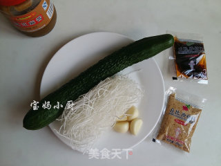 麻酱黄瓜拌粉丝的做法步骤：1