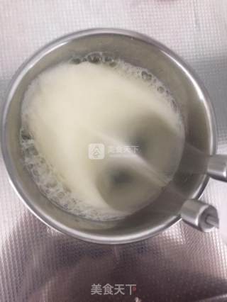 8寸戚风蛋糕/蛋糕胚的做法步骤：2