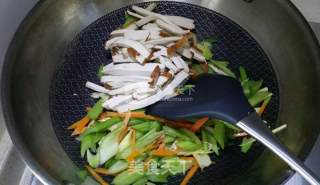 熏干芹菜的做法步骤：6