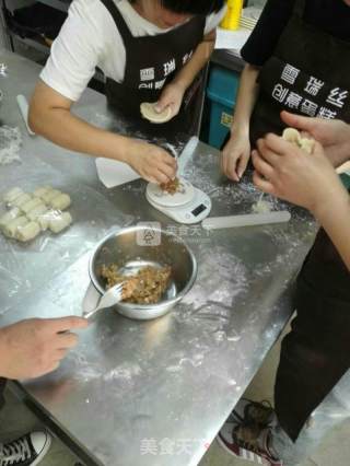 苏式鲜肉月饼的做法步骤：4