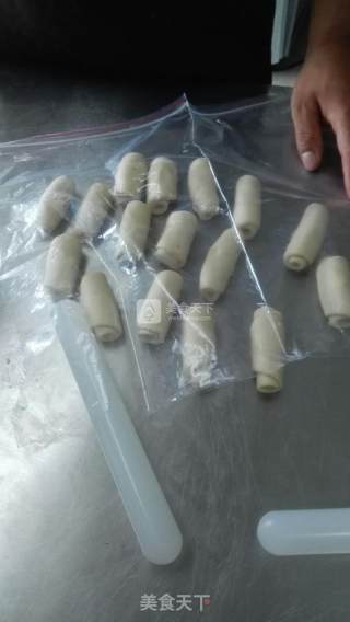 蛋黄酥的做法步骤：4
