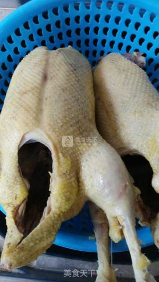 飘浮的油酥鸭的做法步骤：1