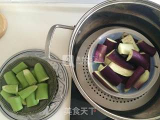 蒸茄子的做法步骤：2