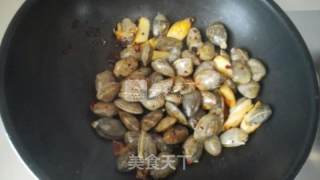 辣炒花蛤的做法步骤：3