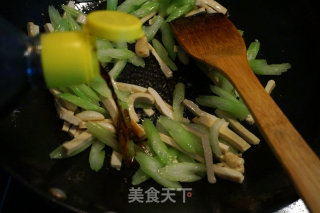 香干芹菜的做法步骤：10