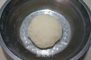 猪肉芹菜锅贴的做法步骤：4