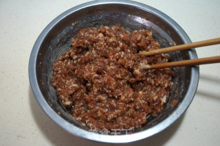 猪肉芹菜锅贴的做法步骤：6