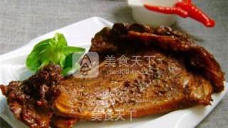 左邻优社西餐食谱：红酒椒香烤羊排的做法步骤：3