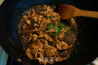 肉片炒南瓜藤的做法步骤：10