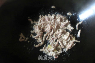 鱼香肉丝的做法步骤：4