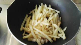 椒盐土豆条的做法步骤：4