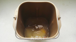一键式玉米油版无糖面包的做法步骤：1
