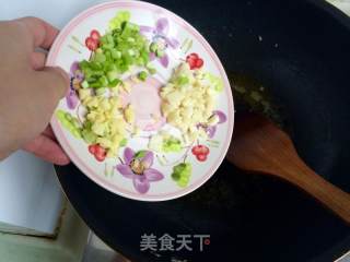 鲜香肉末炒粒粒的做法步骤：8