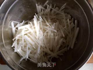 尖椒白萝卜炒肉丝的做法步骤：5