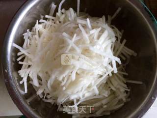 尖椒白萝卜炒肉丝的做法步骤：9