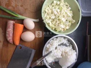 香肠蛋炒饭的做法步骤：2